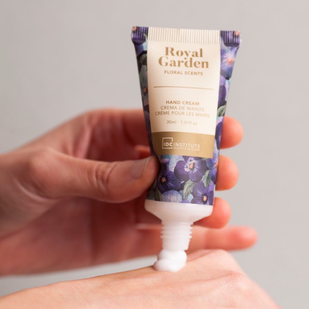 Crème pour les mains Idc Institute Beauty Flowers 30 ml
