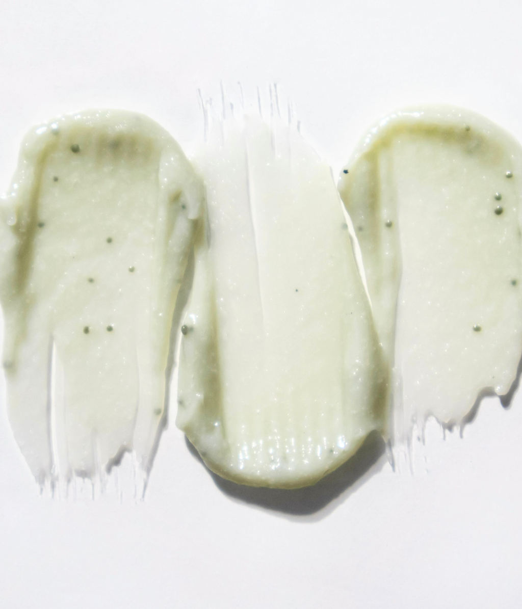 Pomélo+Co. Shampooing gommant au matcha volumateur